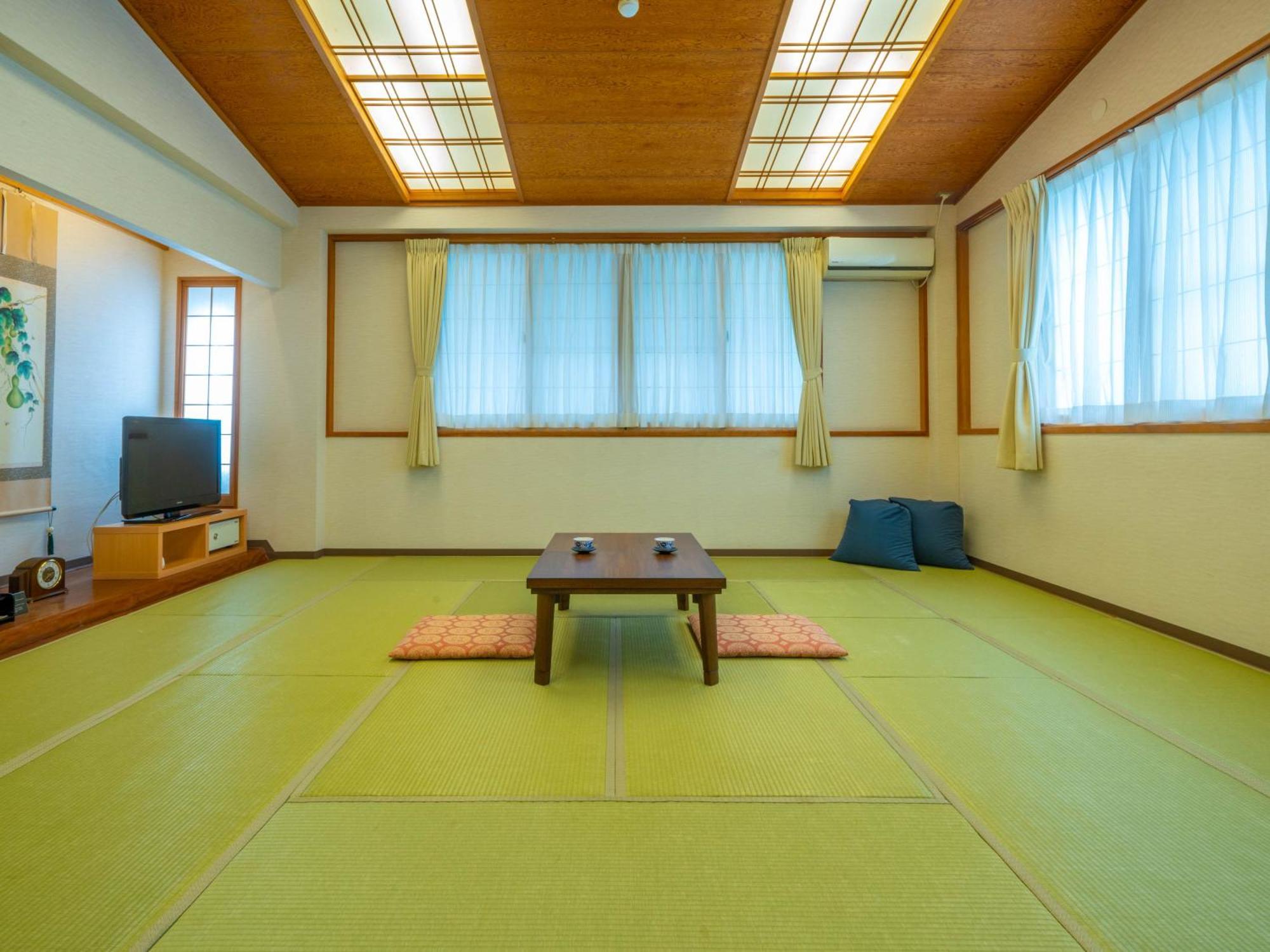 Hotel Yawaragi-no-Sato Yadoya Yufu Camera foto