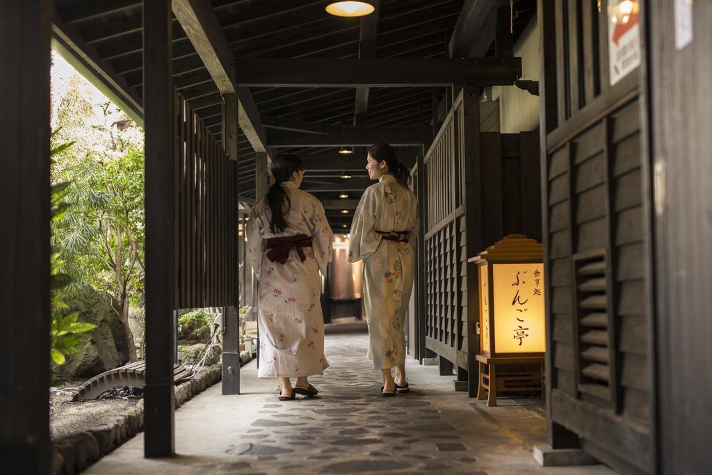 Hotel Yawaragi-no-Sato Yadoya Yufu Esterno foto
