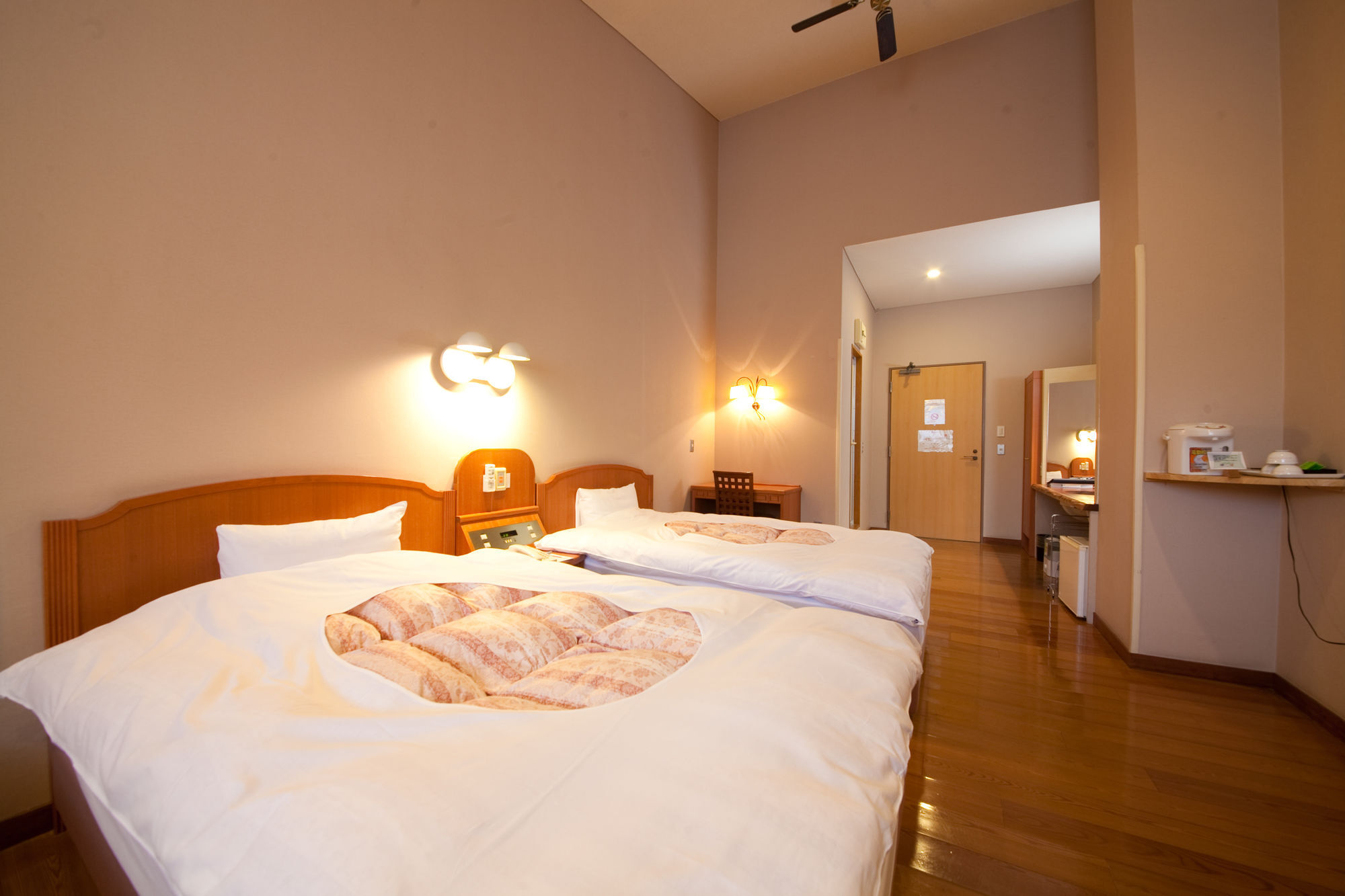Hotel Yawaragi-no-Sato Yadoya Yufu Esterno foto