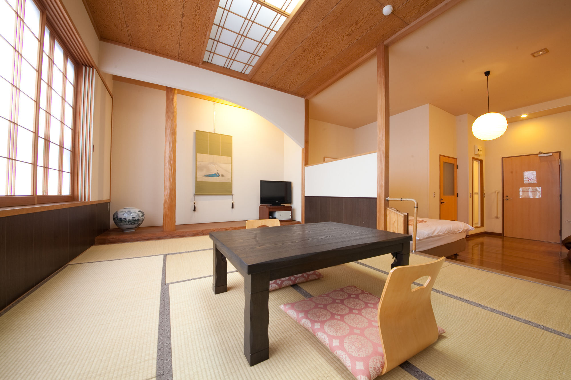 Hotel Yawaragi-no-Sato Yadoya Yufu Esterno foto